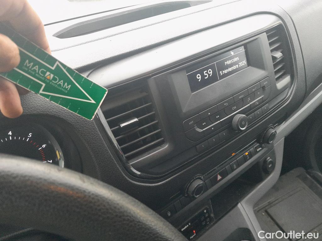  Opel  Vivaro OPEL  / 2019 / 4P / furgón 1.5 Diésel 88kW (120CV) M Std Express ISOTERMO + EQUIPO DE FRIO #20