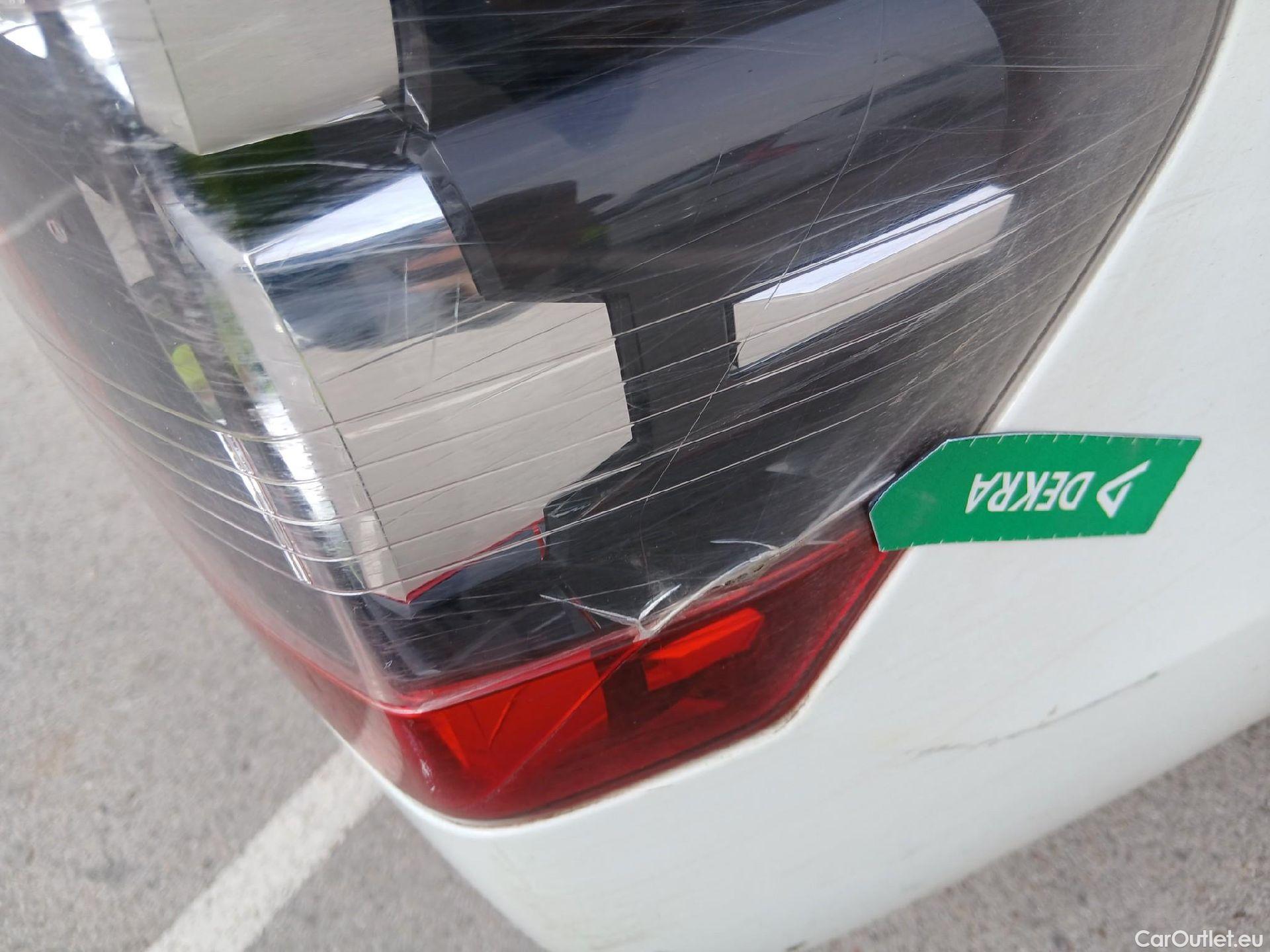  Mitsubishi  L200 MITSUBISHI  / 2019 / 4P / pickup doble cabina D/C 220 DI-D M-Pro #19