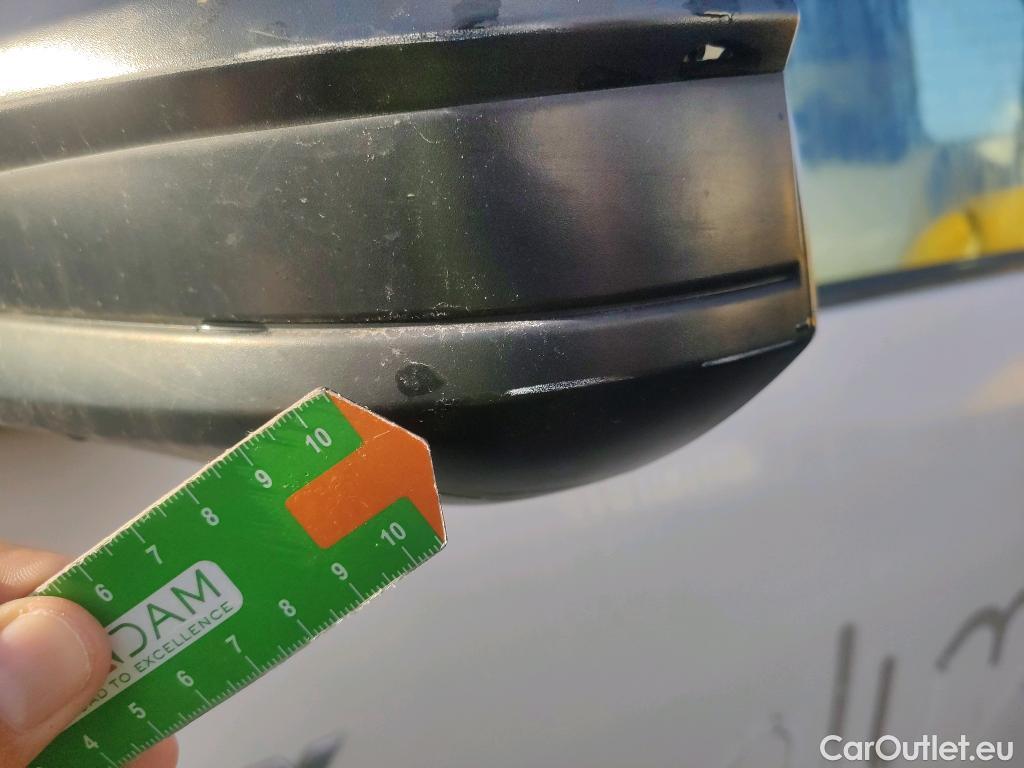  Toyota  Hilux TOYOTA  / 2016 / 2P / pickup 2.4 D-4D Cabina Sencilla GX #28