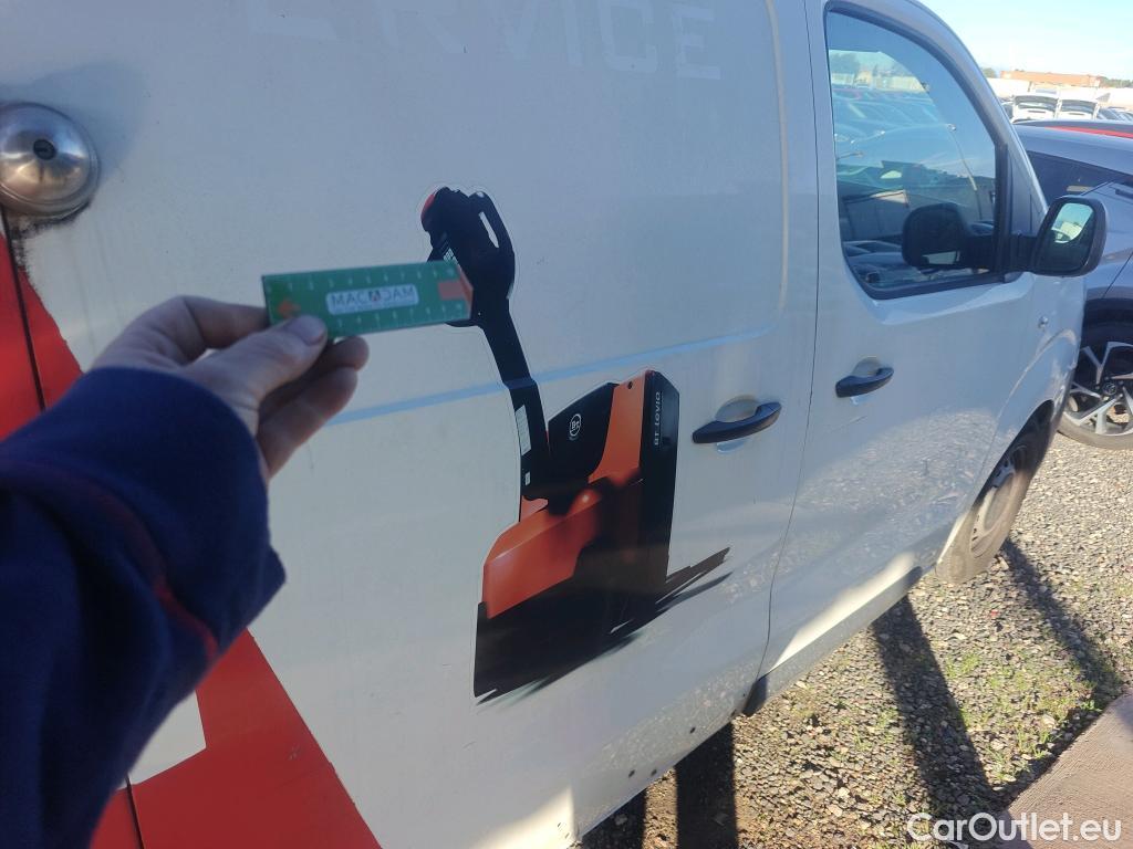  Toyota  Proace TOYOTA  / 2016 / 4P / furgón FU. MEDIO (L1) 2.0D 90kW COMFORT CARGA + #23