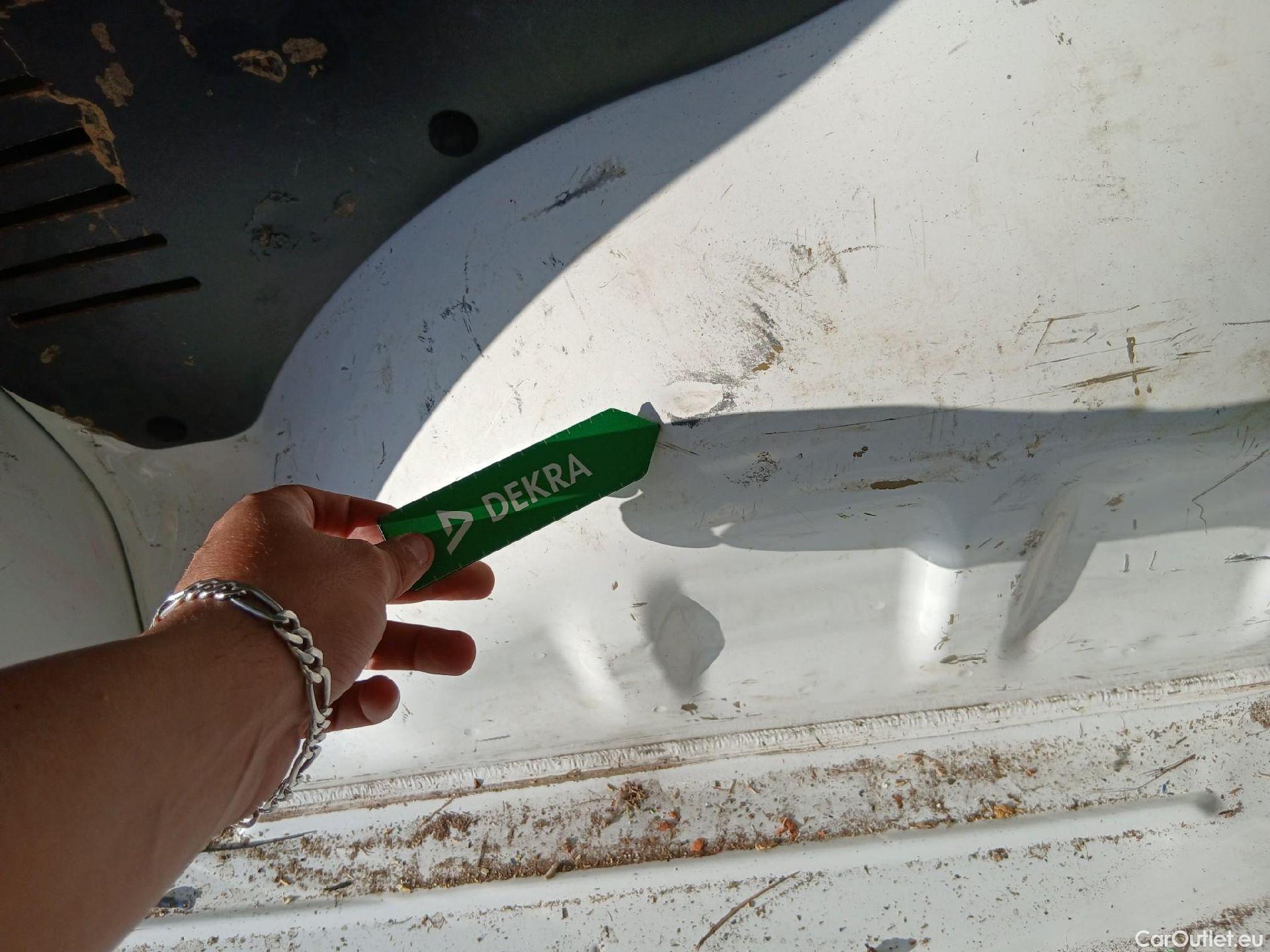  Peugeot  Expert PEUGEOT  / 2016 / 4P / furgón Furgón Premium 2.0 BlueHDi 120 Standard #37