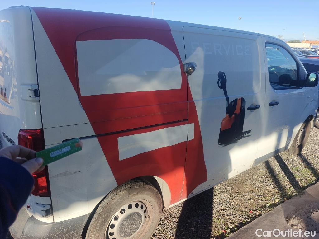  Toyota  Proace TOYOTA  / 2016 / 4P / furgón FU. MEDIO (L1) 2.0D 90kW COMFORT CARGA + #28