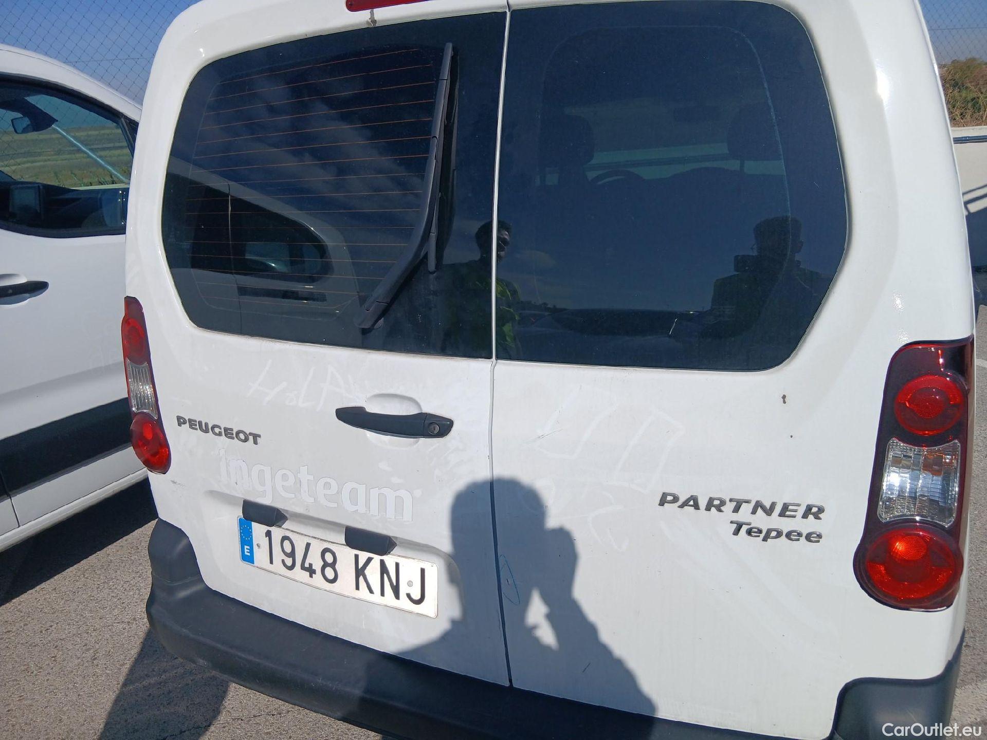  Peugeot  Partner PEUGEOT  / 2015 / 4P / combi TEPEE Access BlueHDi 1.6 HDi 73KW (100) #15