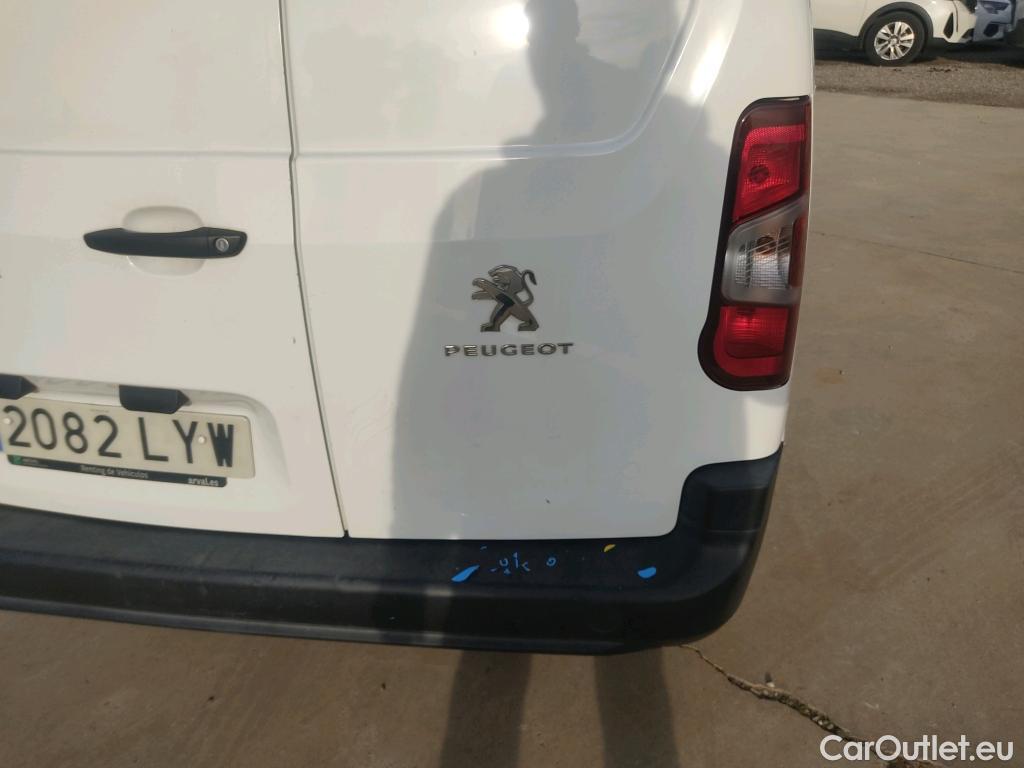  Peugeot  Partner PEUGEOT  / 2018 / 3P / furgón derivado de turismo Pro Standard 600kg BlueHDi 73kW #37