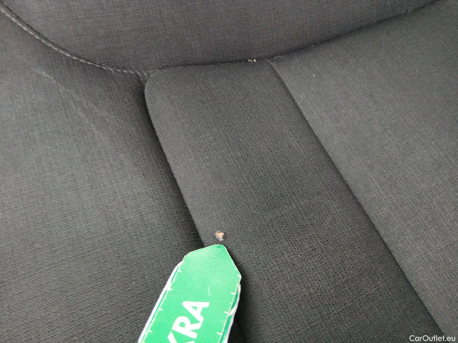  Volvo  XC60 VOLVO  / 2017 / 5P / todoterreno 2.0 B4 D Momentum Pro Auto #3