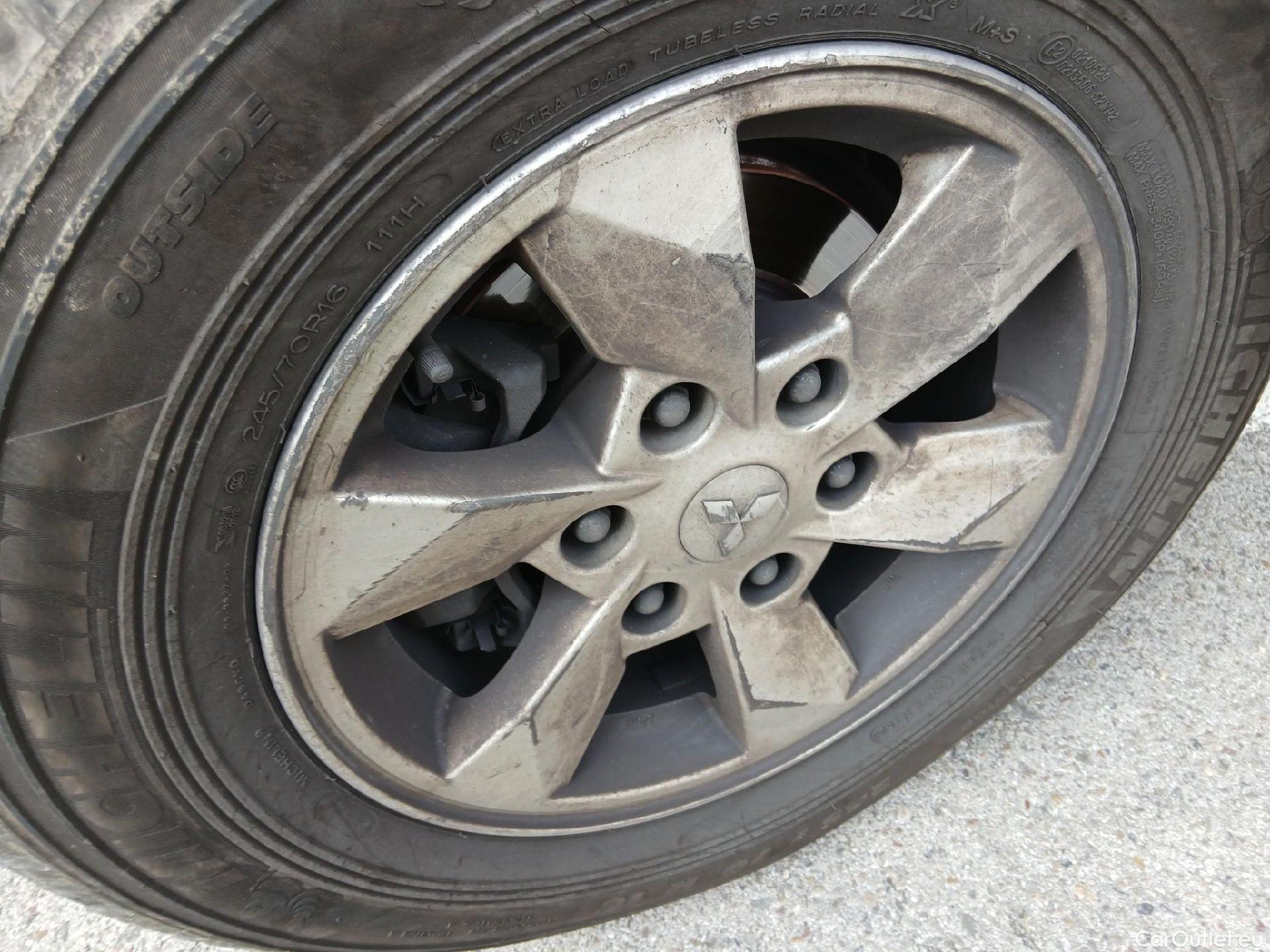  Mitsubishi  L200 MITSUBISHI  / 2019 / 4P / pickup doble cabina D/C 220 DI-D M-Pro #28