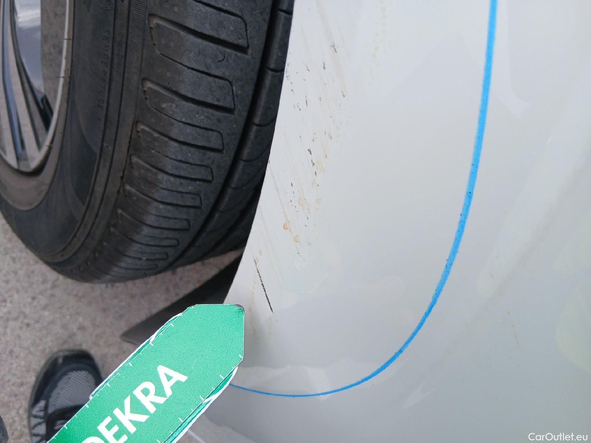  Volvo  XC60 VOLVO  / 2017 / 5P / todoterreno 2.0 B4 D Momentum Pro Auto #9