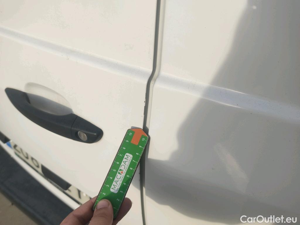  Peugeot  Partner PEUGEOT  / 2018 / 3P / furgón derivado de turismo Pro Standard 600kg BlueHDi 73kW #5