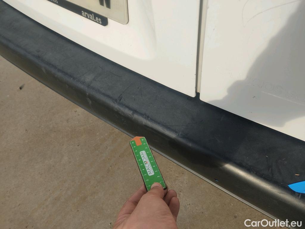  Peugeot  Partner PEUGEOT  / 2018 / 3P / furgón derivado de turismo Pro Standard 600kg BlueHDi 73kW #18