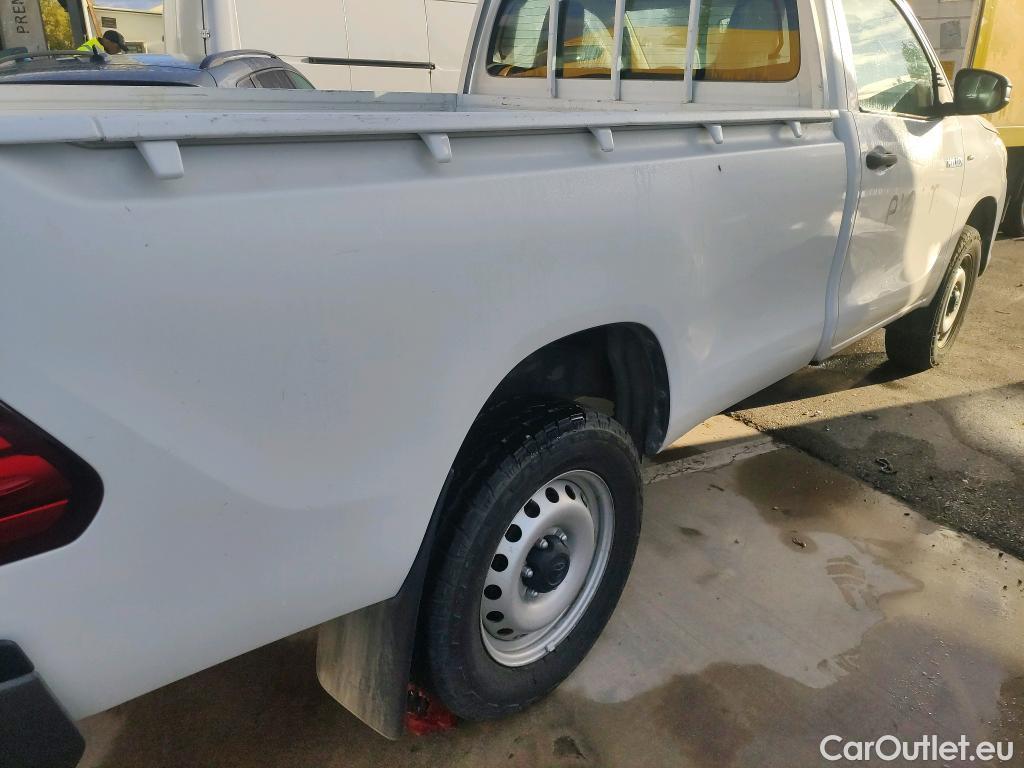  Toyota  Hilux TOYOTA  / 2016 / 2P / pickup 2.4 D-4D Cabina Sencilla GX #17