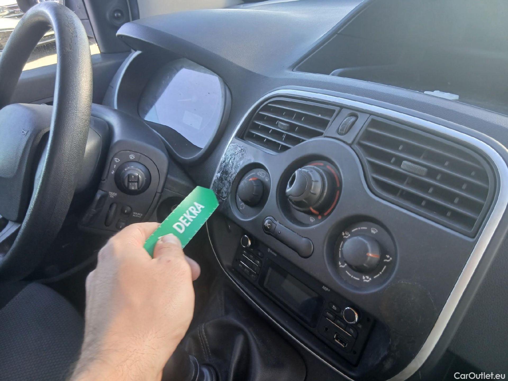  Renault  Kangoo RENAULT  Furgón/2013/3P/furgón derivado de turismo Profesional Blue dCi 70kW (95CV) #29