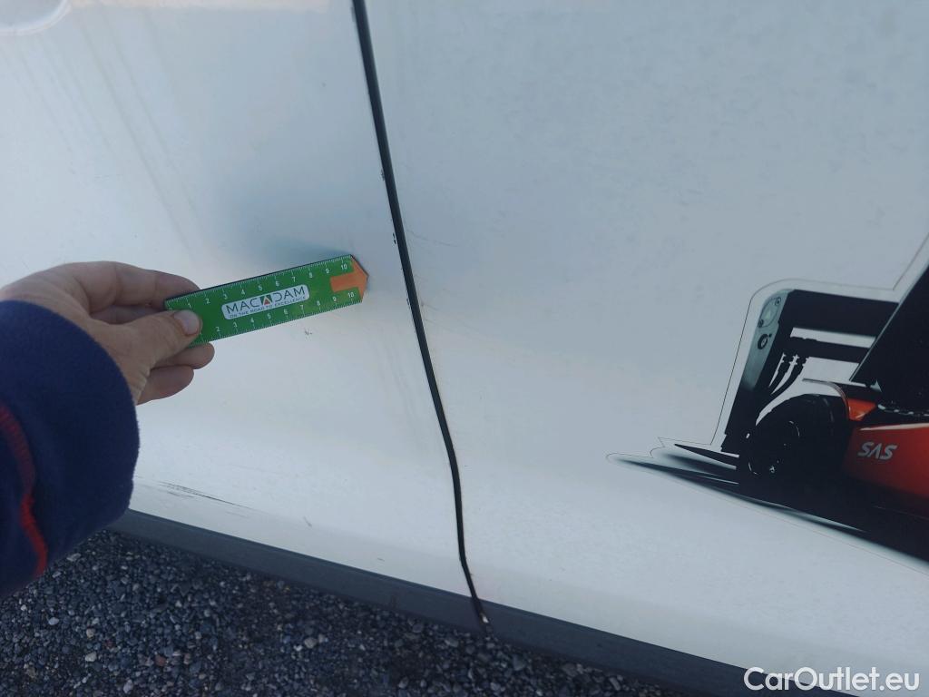  Toyota  Proace TOYOTA  / 2016 / 4P / furgón FU. MEDIO (L1) 2.0D 90kW COMFORT CARGA + #32