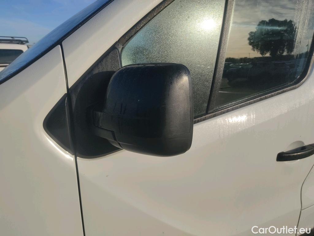  Nissan  NV300 NISSAN  / 2016 / 4P / furgón 2.0dCi 88kW (120CV) L1H1 1T Optima  ISOTERMO + EQUIPO DE FRIO #39