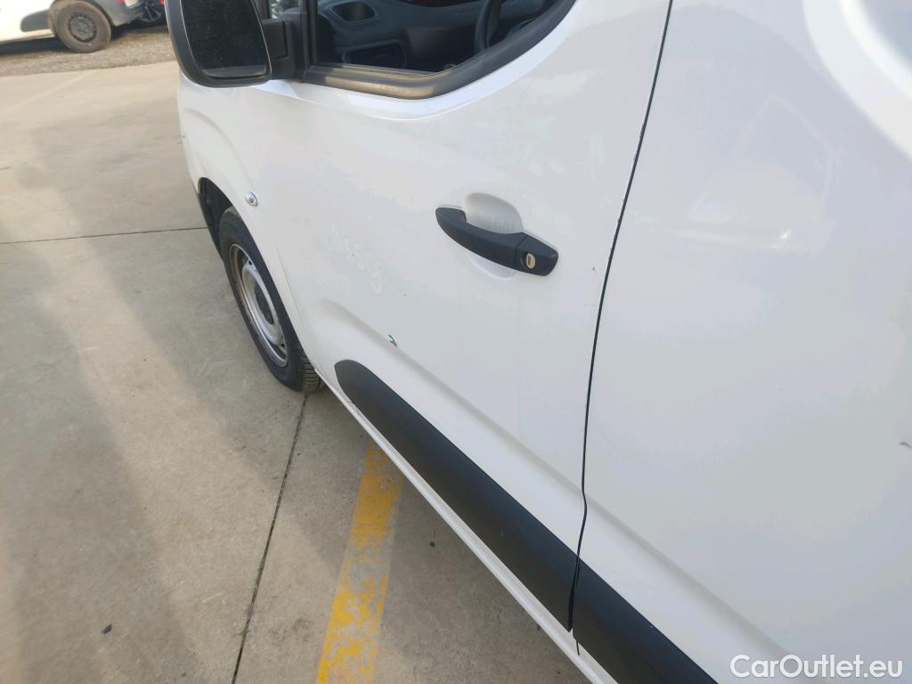  Peugeot  Partner PEUGEOT  / 2018 / 3P / furgón derivado de turismo Pro Standard 600kg BlueHDi 73kW #6