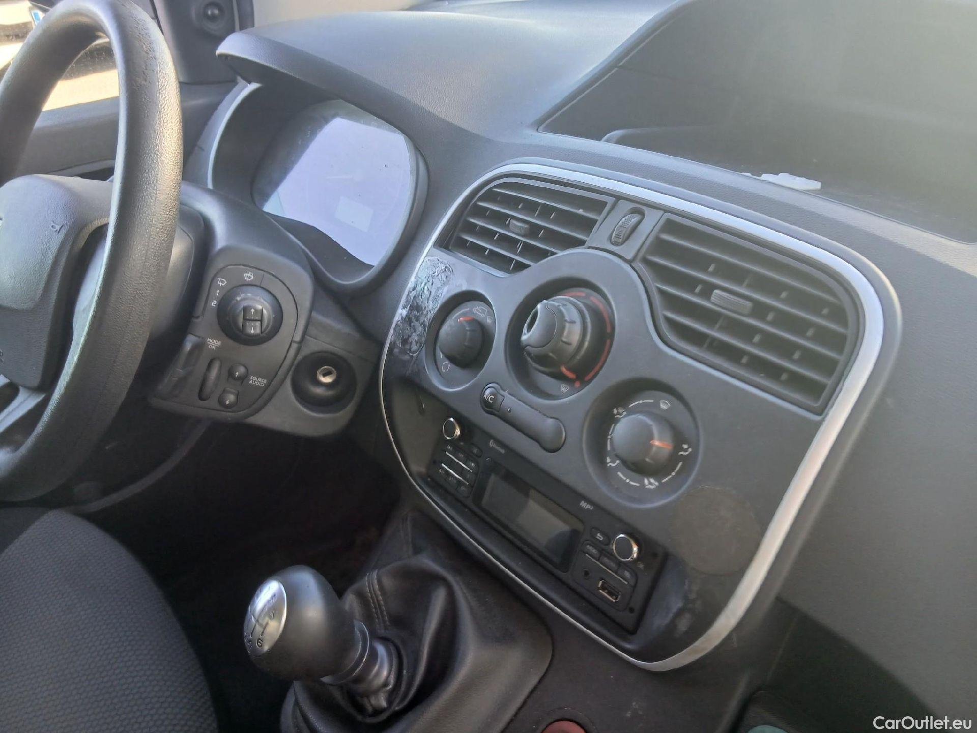  Renault  Kangoo RENAULT  Furgón/2013/3P/furgón derivado de turismo Profesional Blue dCi 70kW (95CV) #30