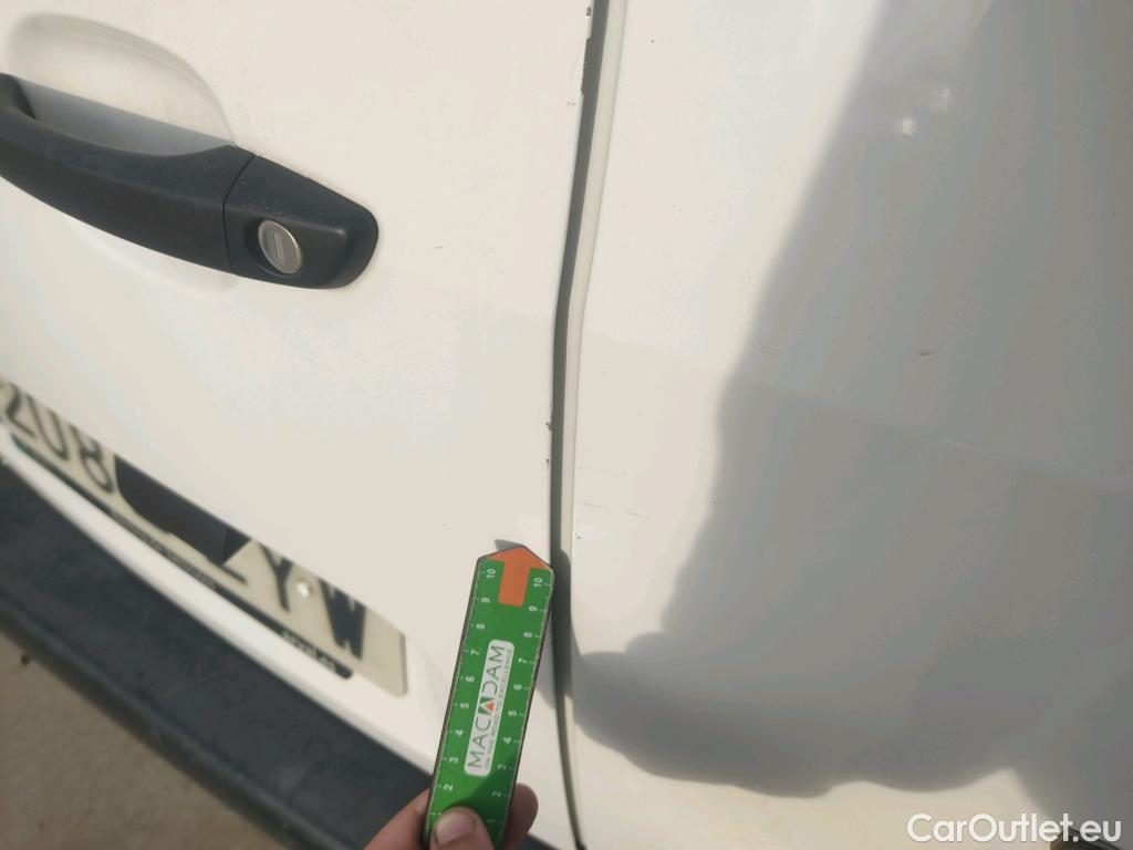  Peugeot  Partner PEUGEOT  / 2018 / 3P / furgón derivado de turismo Pro Standard 600kg BlueHDi 73kW #4