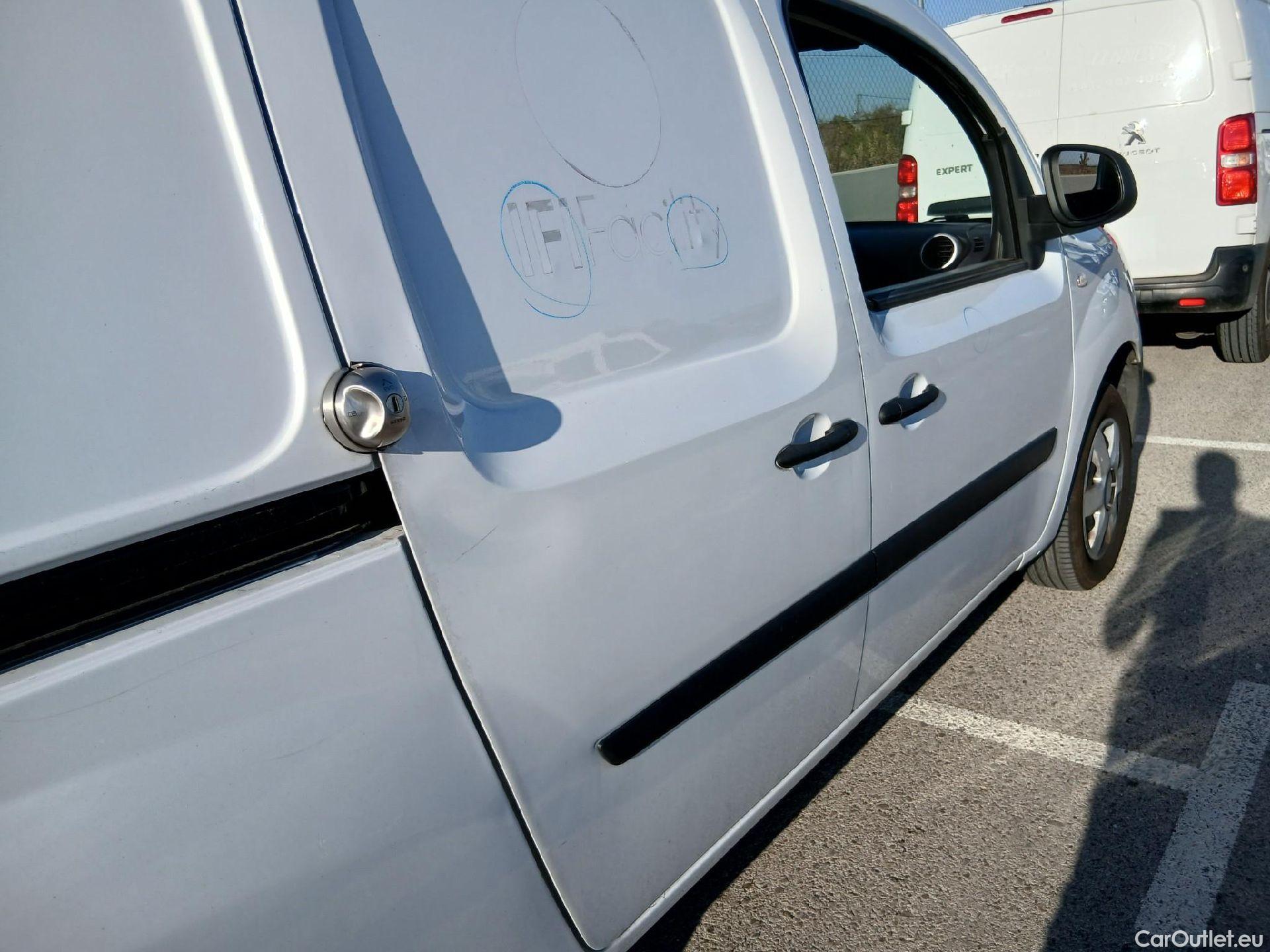  Nissan  NV200 NISSAN NV250 / 2019 / 4P / furgón 2pl 1.5dCi 70 kW (95 CV) L2H1 COMFORT #24