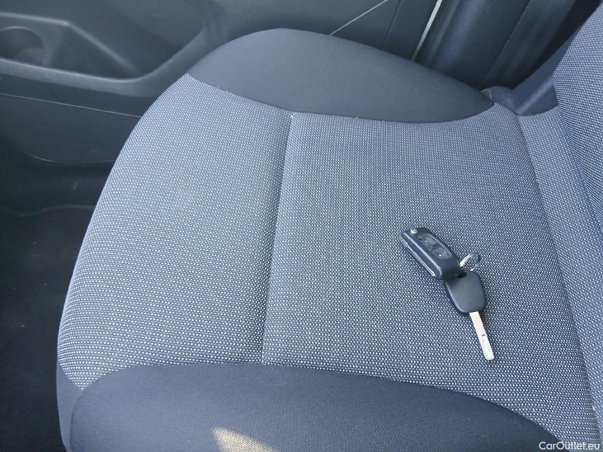  Peugeot  Partner PEUGEOT  / 2015 / 4P / combi TEPEE Access BlueHDi 1.6 HDi 73KW (100) #1