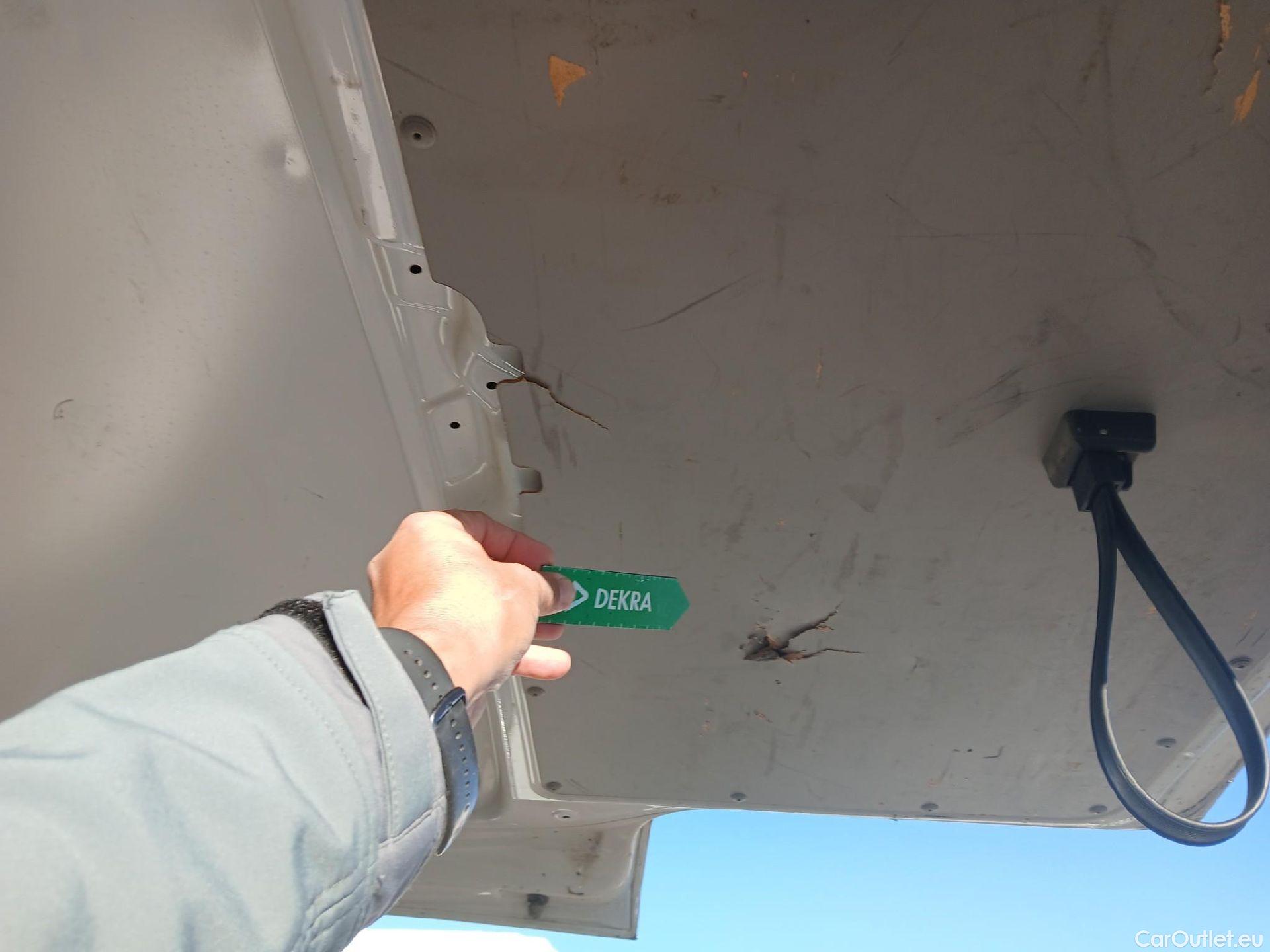  Volkswagen  Transporter VOLKSWAGEN  / 2015 / 4P / furgón Furgón Corto TN 2.0 TDI 110kW BMT 4Mot #27