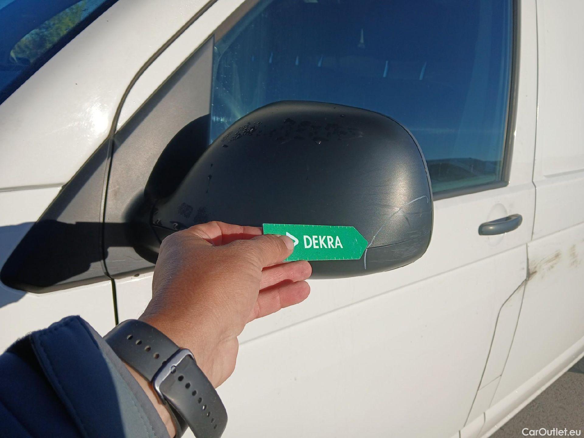  Volkswagen  Transporter VOLKSWAGEN  / 2015 / 4P / furgón Furgón Corto TN 2.0 TDI 110kW BMT 4Mot #36