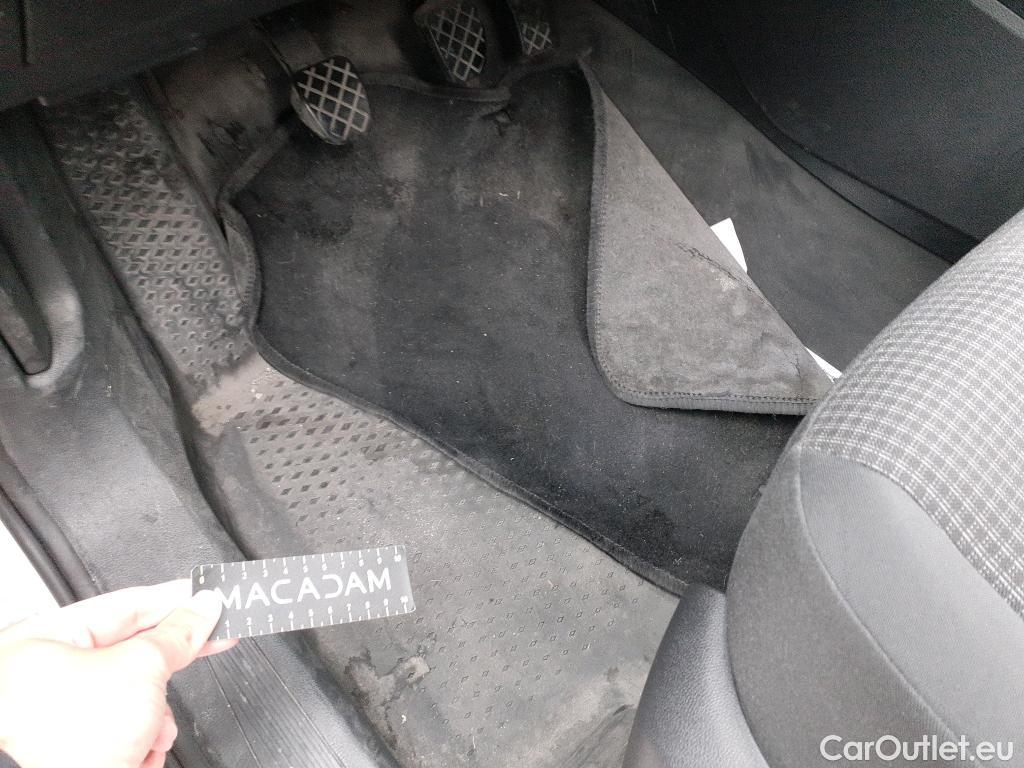  Volkswagen  Caddy VOLKSWAGEN  / 2020 / 4P / furgón derivado de turismo Cargo 2.0 TDI 55kW (75CV) #39