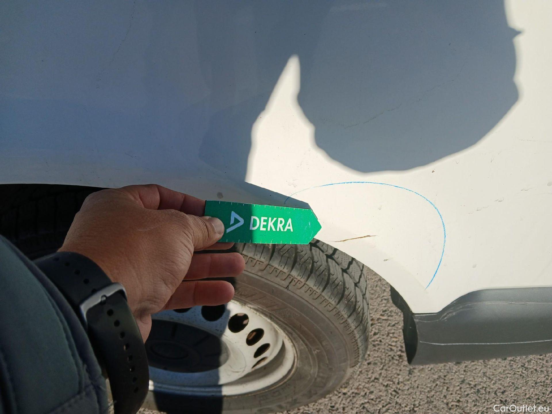  Volkswagen  Transporter VOLKSWAGEN  / 2015 / 4P / furgón Furgón Corto TN 2.0 TDI 110kW BMT 4Mot #40