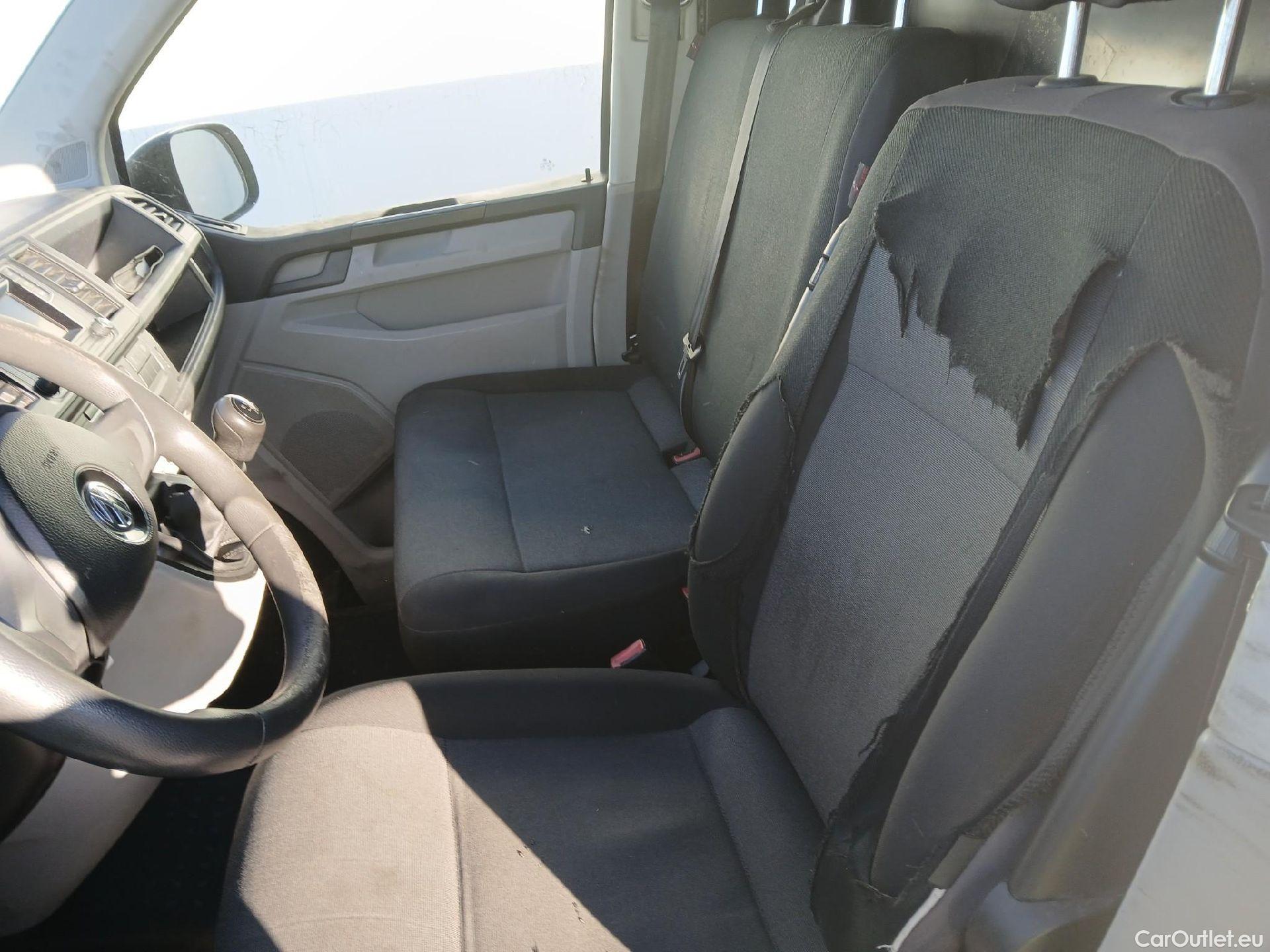  Volkswagen  Transporter VOLKSWAGEN  / 2015 / 4P / furgón Furgón Corto TN 2.0 TDI 110kW BMT 4Mot #7