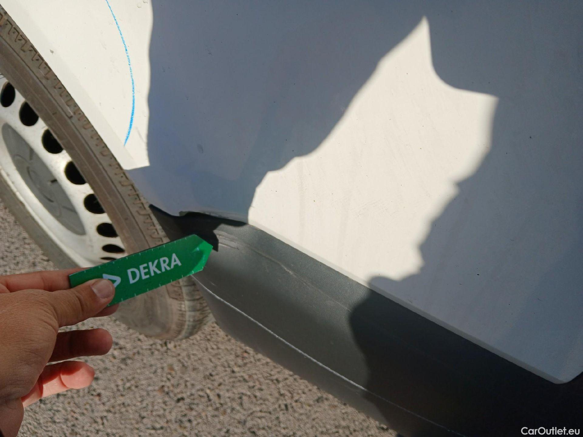  Volkswagen  Transporter VOLKSWAGEN  / 2015 / 4P / furgón Furgón Corto TN 2.0 TDI 110kW BMT 4Mot #42