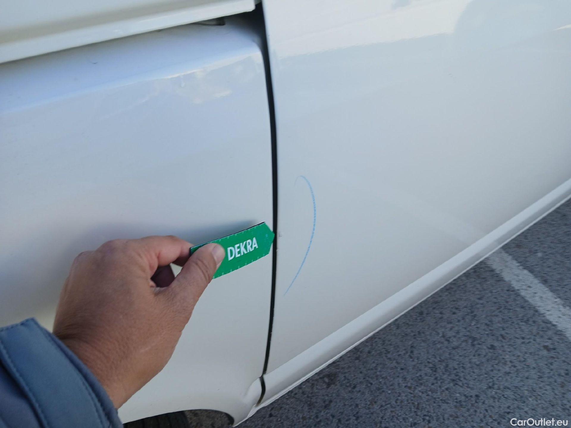  Volkswagen  Transporter VOLKSWAGEN  / 2015 / 4P / furgón Furgón Corto TN 2.0 TDI 110kW BMT 4Mot #47