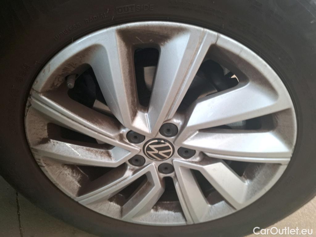  Volkswagen  T-CROSS  Lounge 1.0 TSI 110CV BVM6 E6d #4