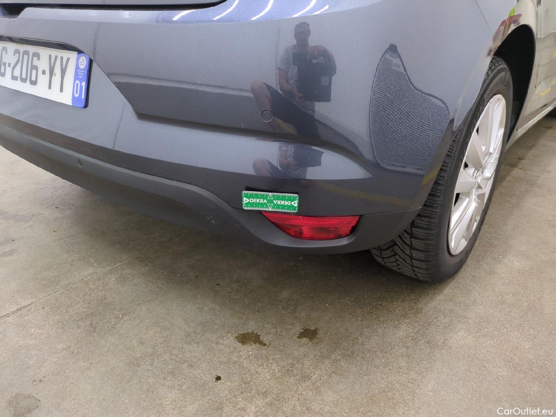  Renault  Megane  IV Berline 5 ptes. Business 1.5 dCi 115CV BVA7 E6d #37