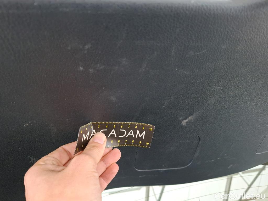  Toyota  C-HR TOYOTA  / 2016 / 5P / SUV 2.0 HYBRIDE 184 DISTINCTIVE #41