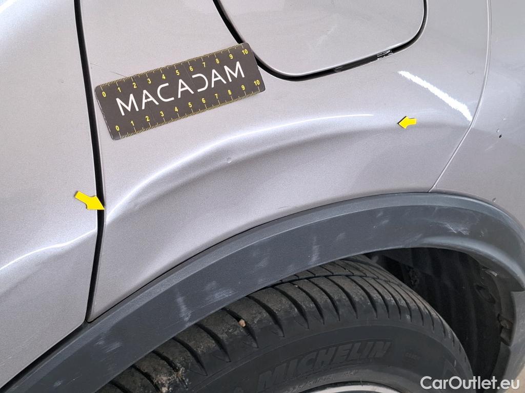  Toyota  C-HR TOYOTA  / 2016 / 5P / SUV 2.0 HYBRIDE 184 DISTINCTIVE #2