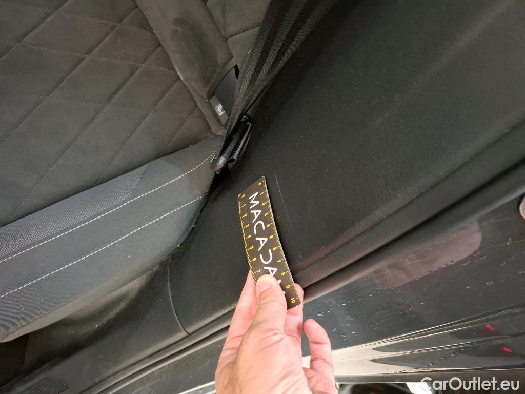  Volkswagen  Golf  VIII Berline Style 1st eHybrid 1.4 205CV BVA6 E6d #7