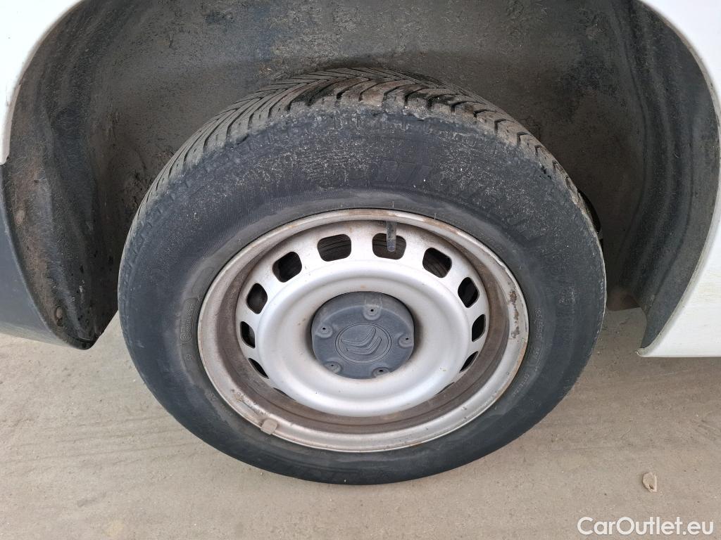  Citroen  Berlingo  Fourgon Club M 650 1.5 BlueHDi 75CV BVM5 E6dT #9