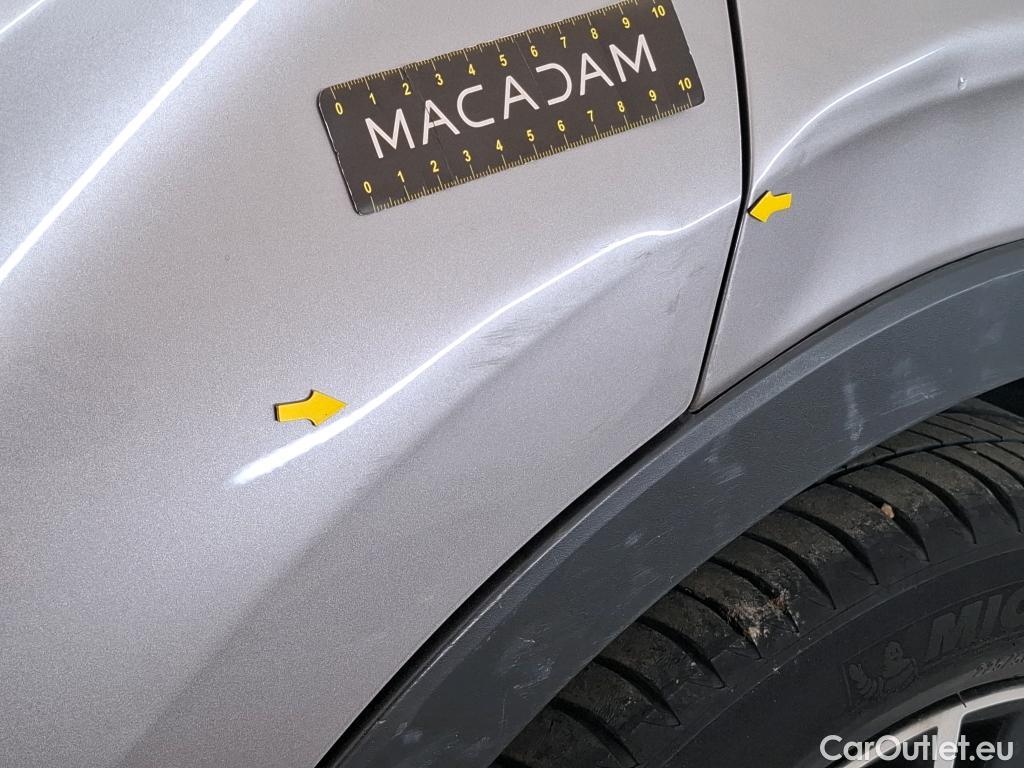  Toyota  C-HR TOYOTA  / 2016 / 5P / SUV 2.0 HYBRIDE 184 DISTINCTIVE #4