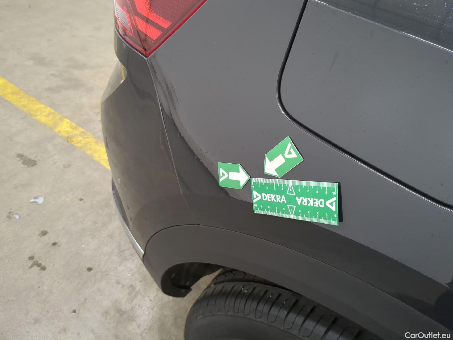  Volkswagen  T-ROC  R-Line 2.0 TDI 150CV BVM6 E6d #4