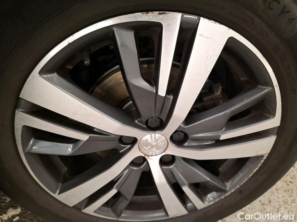  Peugeot  5008  Allure Pack 1.5 HDi 130CV BVM6 7 Sieges E6d #25