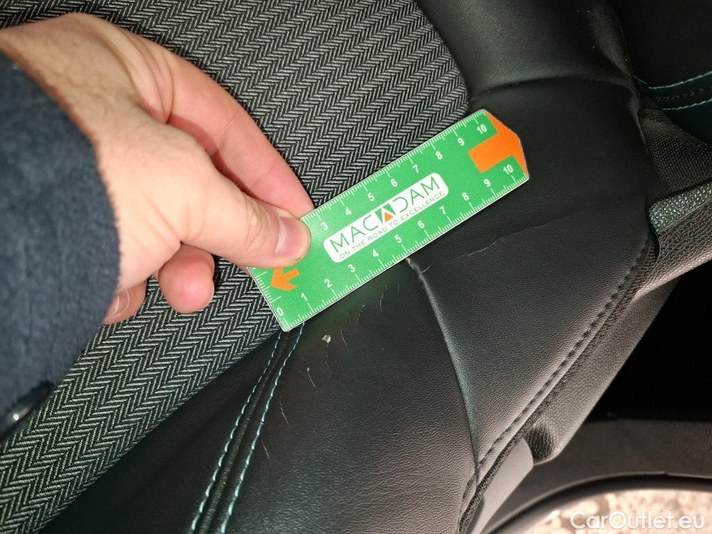  Peugeot  5008  Allure Pack 1.5 HDi 130CV BVM6 7 Sieges E6d #19