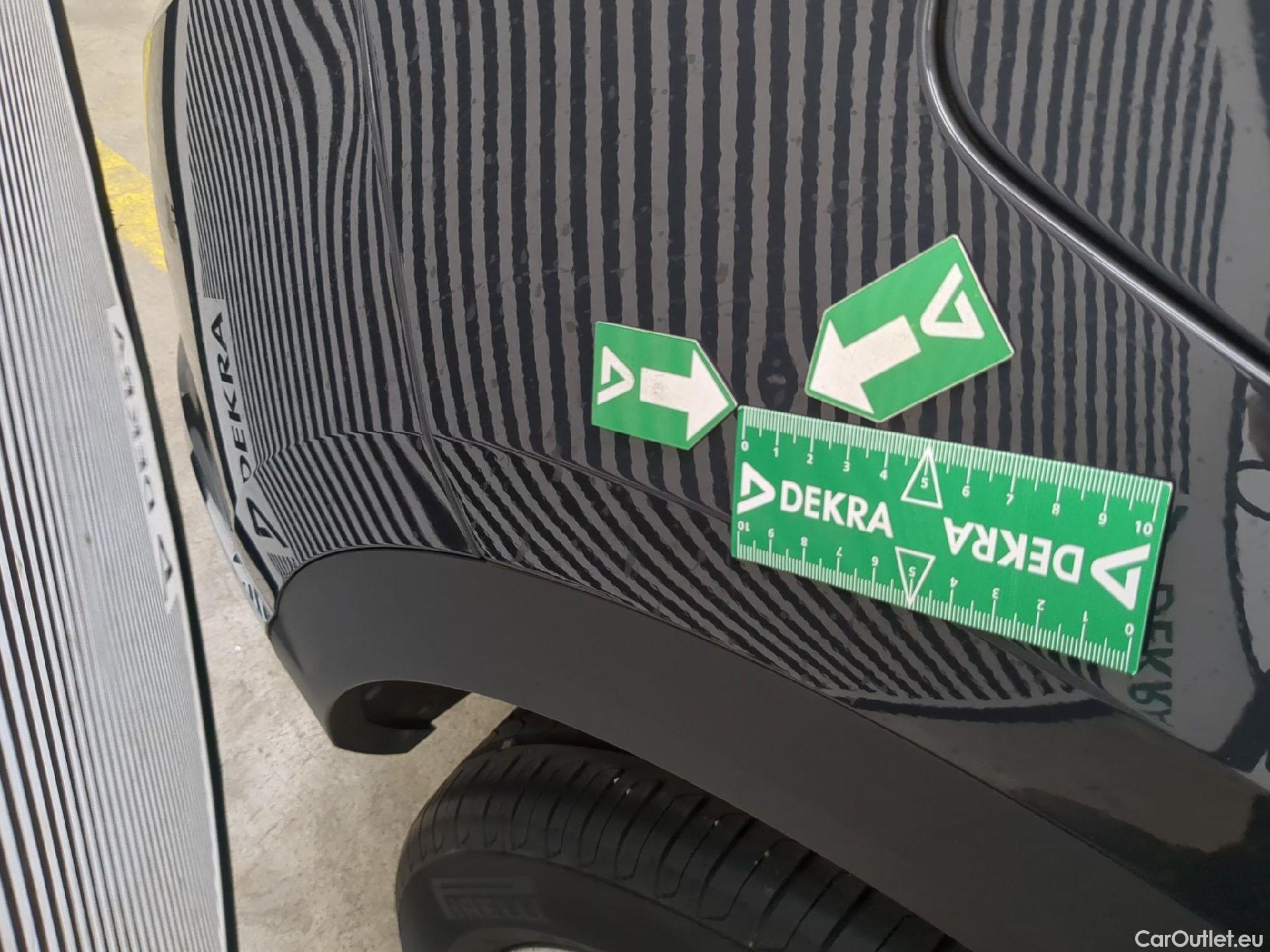  Volkswagen  T-ROC  R-Line 2.0 TDI 150CV BVM6 E6d #5