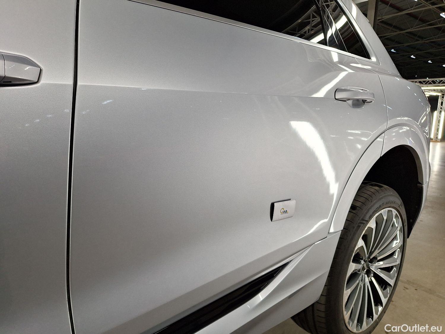  Audi  E-TRON Audi,  '19 BEV, Audi  55 Quattro S-Line 5d #25