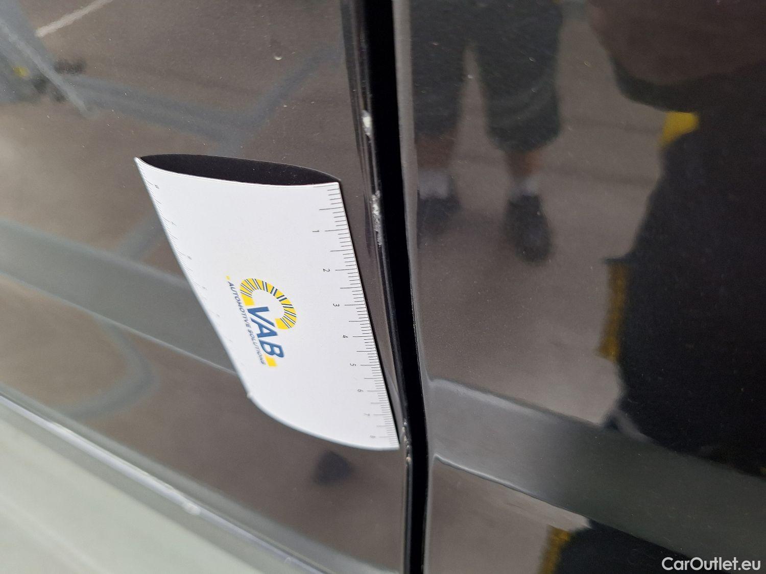  Bmw  Serie 5 BMW, 5-serie touring '17, BMW 5 Reeks Touring 520d Aut. (120 kW) 5d #35