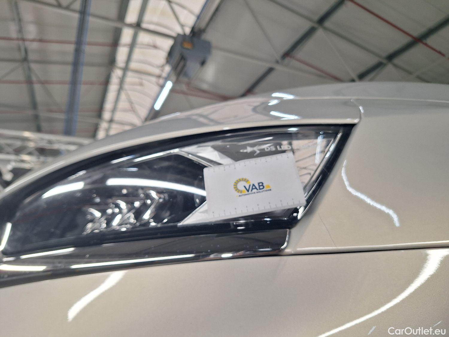  DS  DS7 DS,  CB '17 PHEV, DS 7 Crossback E-Tense 4x4 Rivoli 5d #28