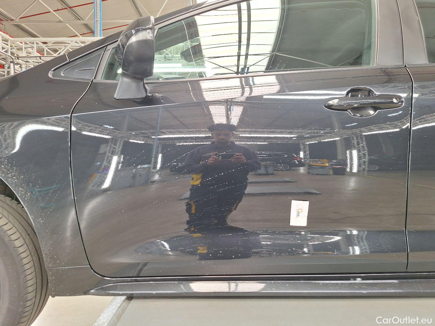  Toyota  Corolla Toyota,  TS '19, Toyota  Touring Sports 1.8 Hybrid Dynamic e #36