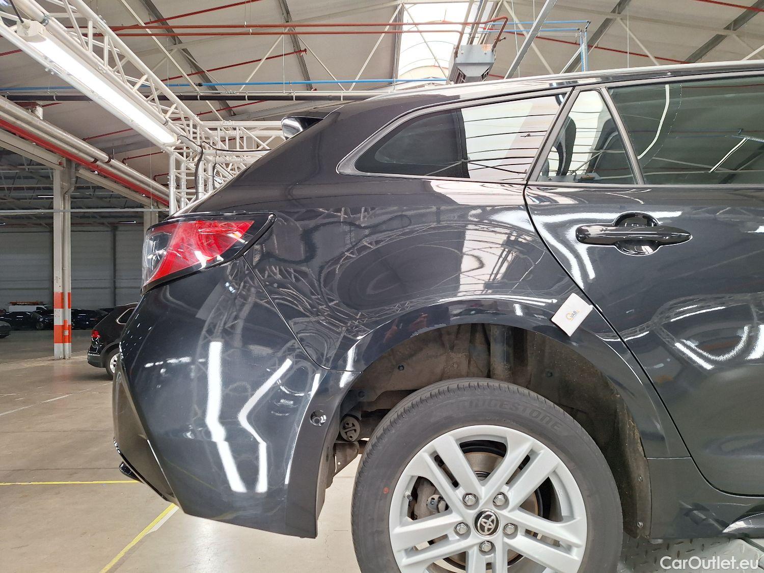  Toyota  Corolla Toyota,  TS '19, Toyota  Touring Sports 1.8 Hybrid Dynamic e #23