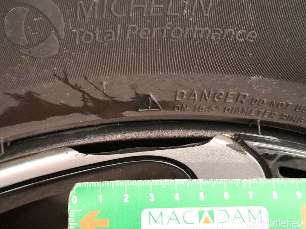  Citroen  C3  Shine Business 1.2 PureTech 110CV BVM6 E6d #16