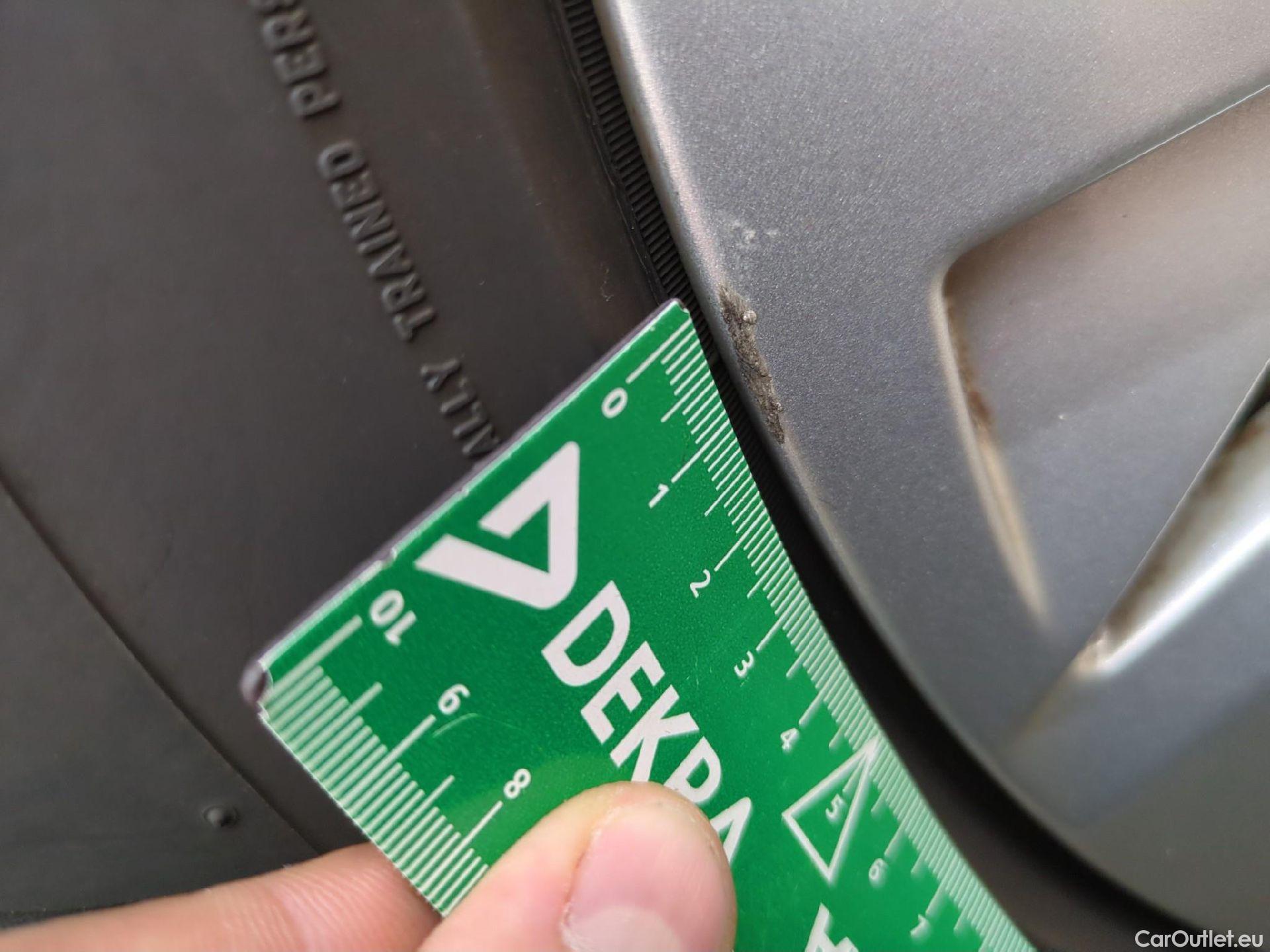  Peugeot  3008  Active Business 1.5 HDi 130CV BVA8 E6d #9