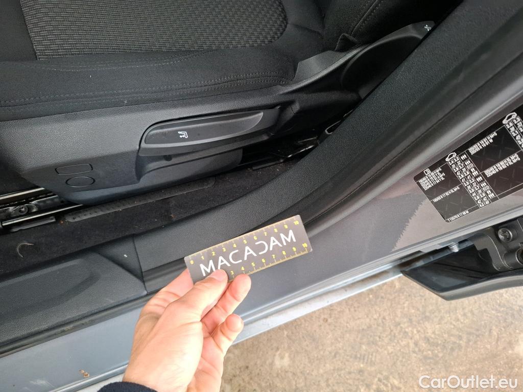  Bmw  Serie 1 BMW Série 1 / 2019 / 5P / Berline 116i DKG7 Business Design #1