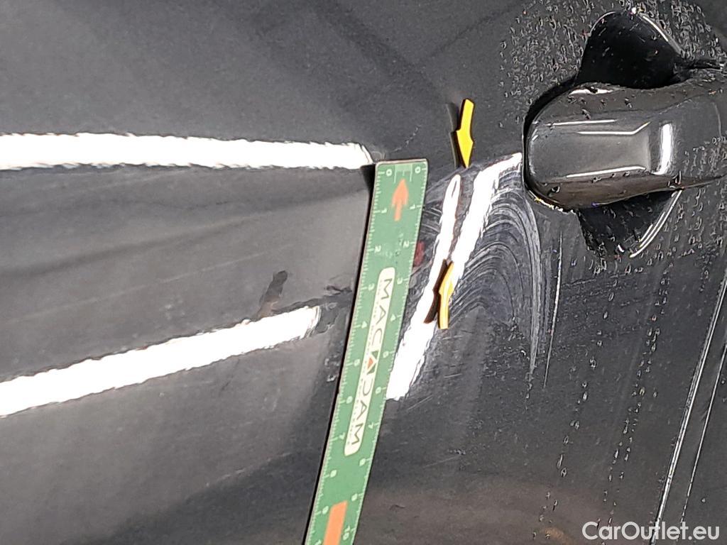  Nissan  Micra NISSAN  / 2016 / 5P / Berline IG-T 100 Business Edition #5