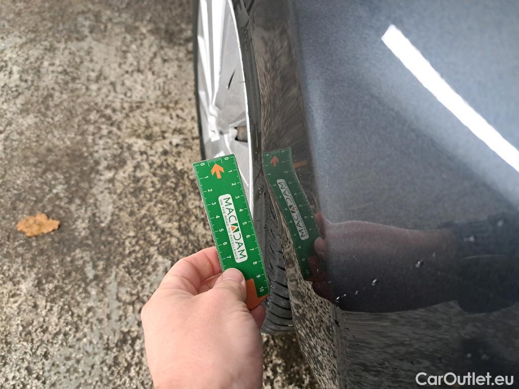  Nissan  Micra NISSAN  / 2016 / 5P / Berline IG-T 100 Business Edition #2